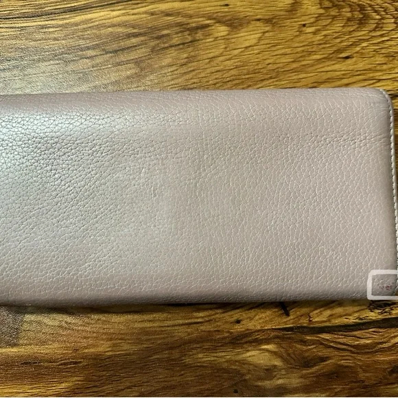 GUCCI pink calfskin wallet - Picture 2 of 9
